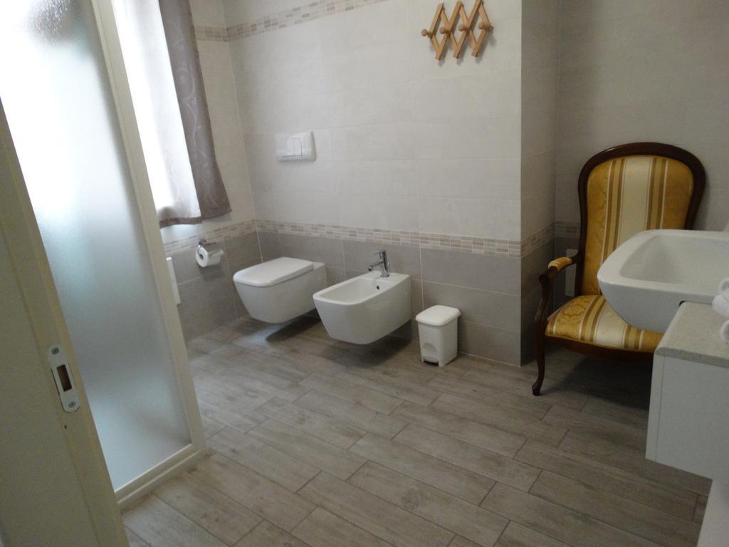 גרומלו דל מונטה Hotel Moderno מראה חיצוני תמונה